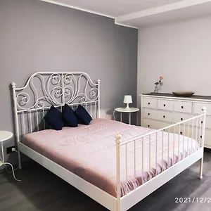 Apartament Namavistu House, Katania